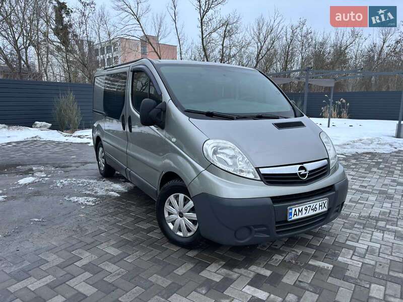 Opel Vivaro 2014