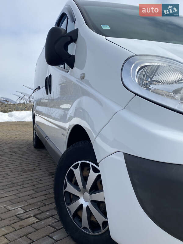 Минивэн Opel Vivaro 2013 в Виннице