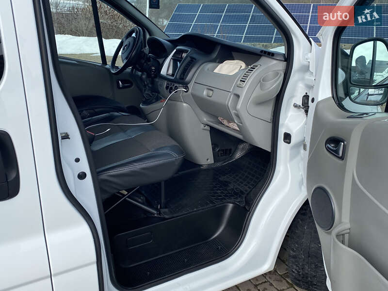 Минивэн Opel Vivaro 2013 в Виннице