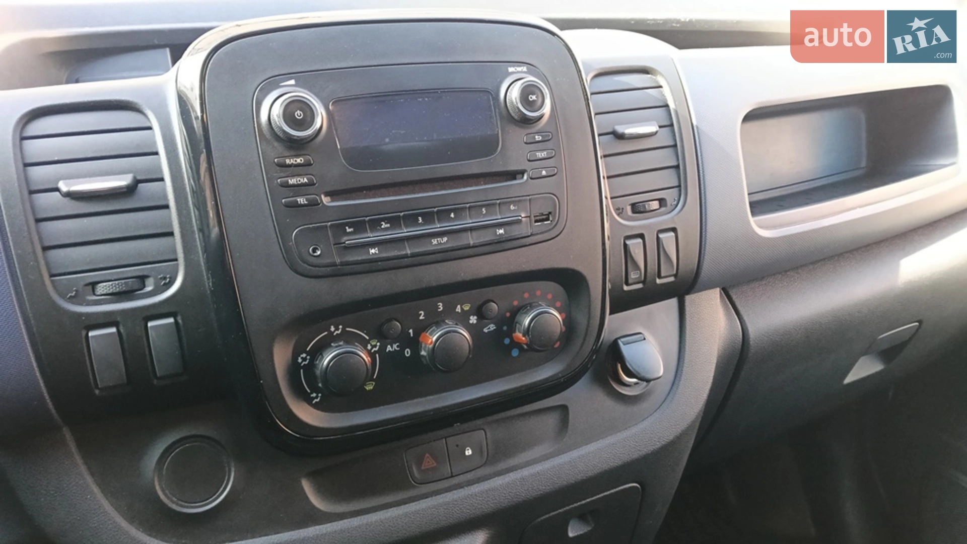 2017 Opel Vivaro - мініатюра 15