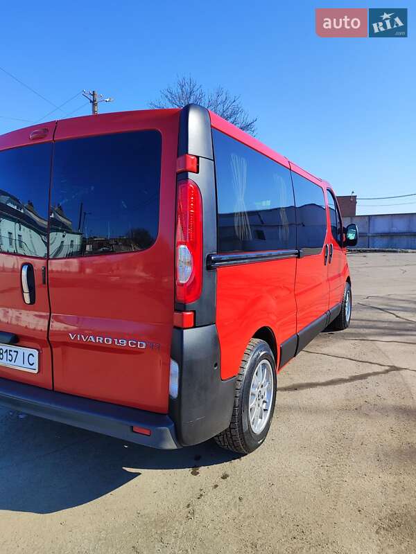 Минивэн Opel Vivaro 2006 в Шептицькому