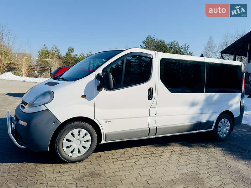 Минивэн Opel Vivaro 2006 в Львове