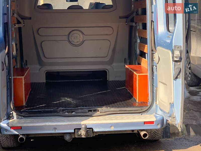 Минивэн Opel Vivaro 2010 в Вознесенске