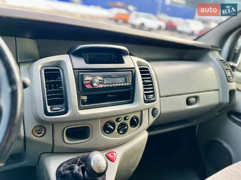 Минивэн Opel Vivaro 2002 в Киеве фото 22 Минивэн Opel Vivaro 2002 в Киеве