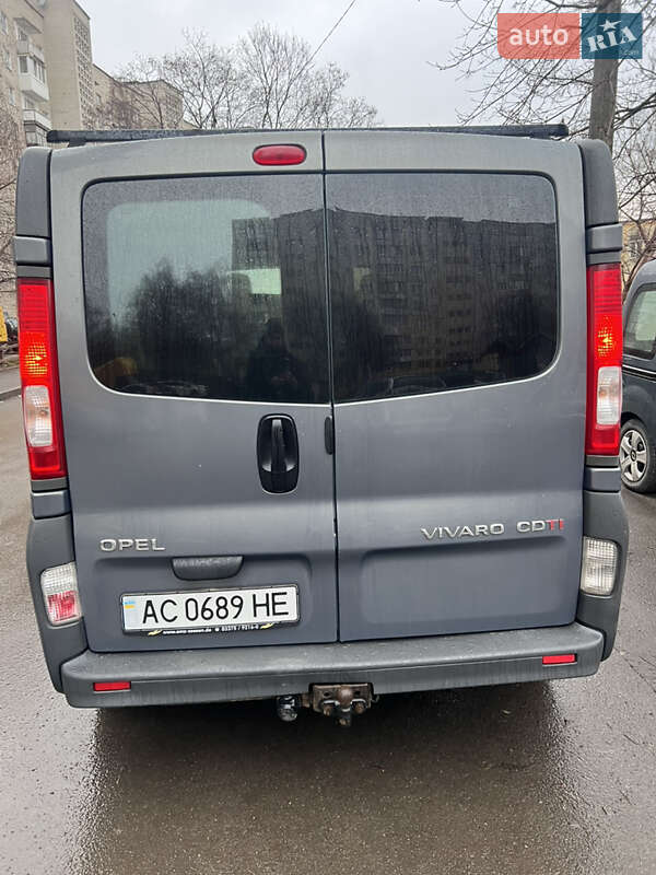 Грузовой фургон Opel Vivaro 2014 в Луцке