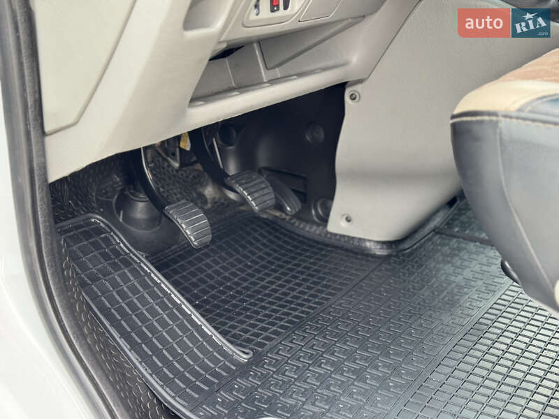 Минивэн Opel Vivaro 2014 в Черновцах