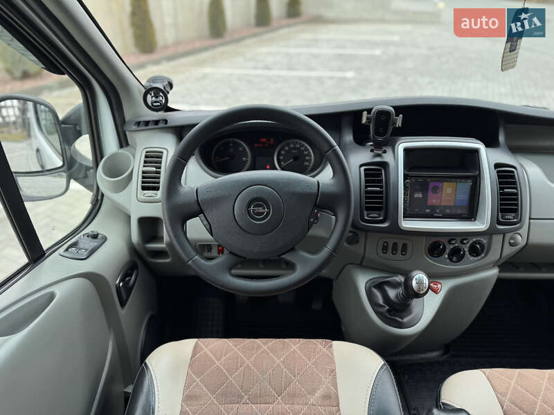 Минивэн Opel Vivaro 2014 в Черновцах