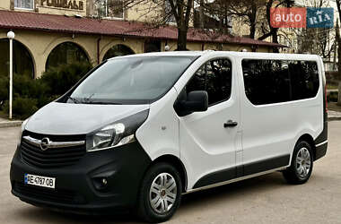 Минивэн Opel Vivaro 2015 в Николаеве