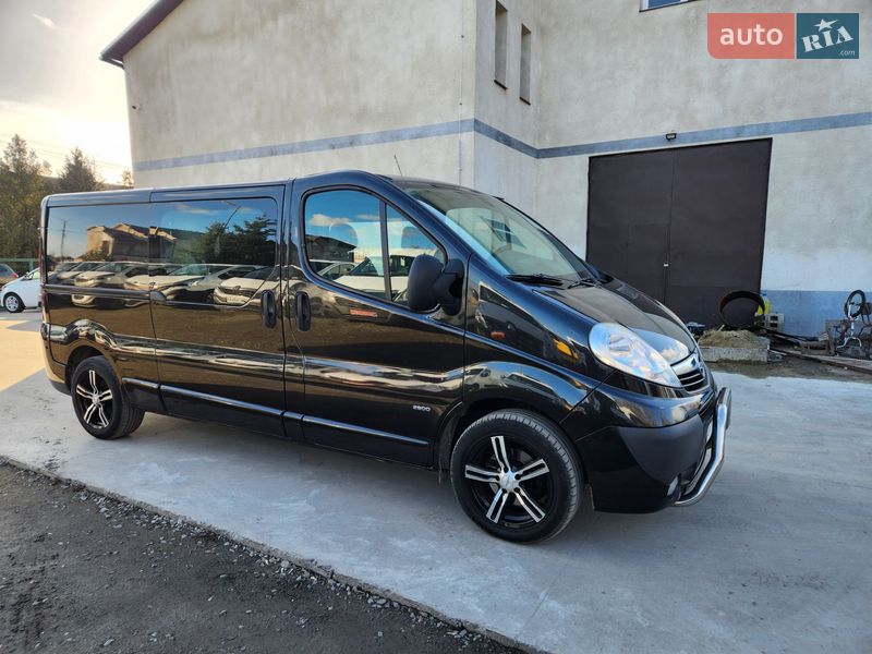Opel Vivaro 2012