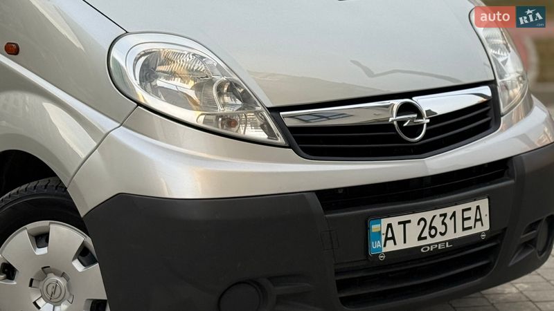 Минивэн Opel Vivaro 2012 в Ивано-Франковске