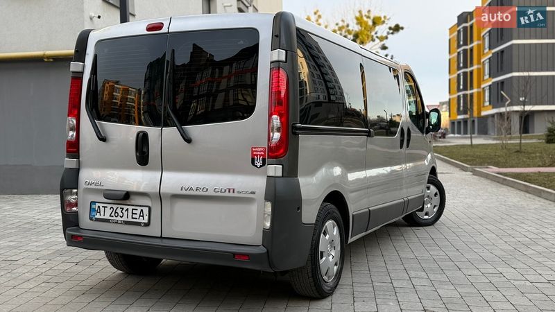 Минивэн Opel Vivaro 2012 в Ивано-Франковске