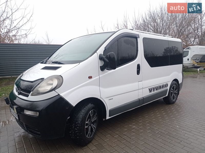 Opel Vivaro 2003