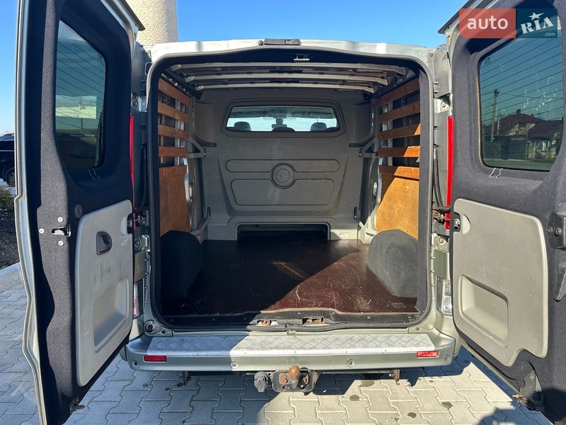 Грузопассажирский фургон Opel Vivaro 2014 в Дубно