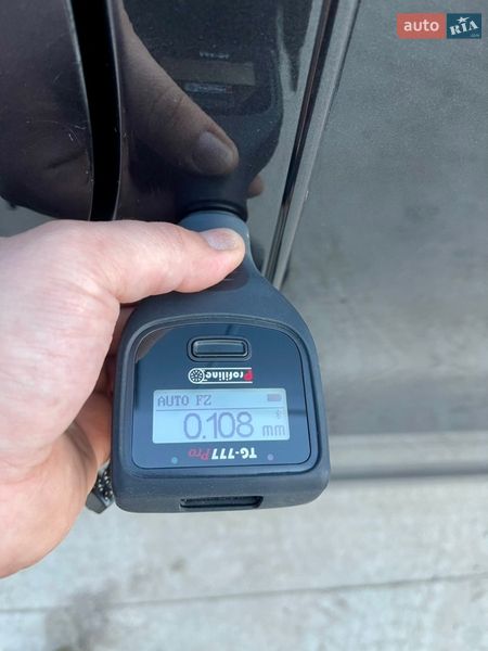 Грузопассажирский фургон Opel Vivaro 2015 в Млинове