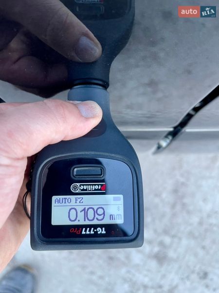 Грузопассажирский фургон Opel Vivaro 2015 в Млинове