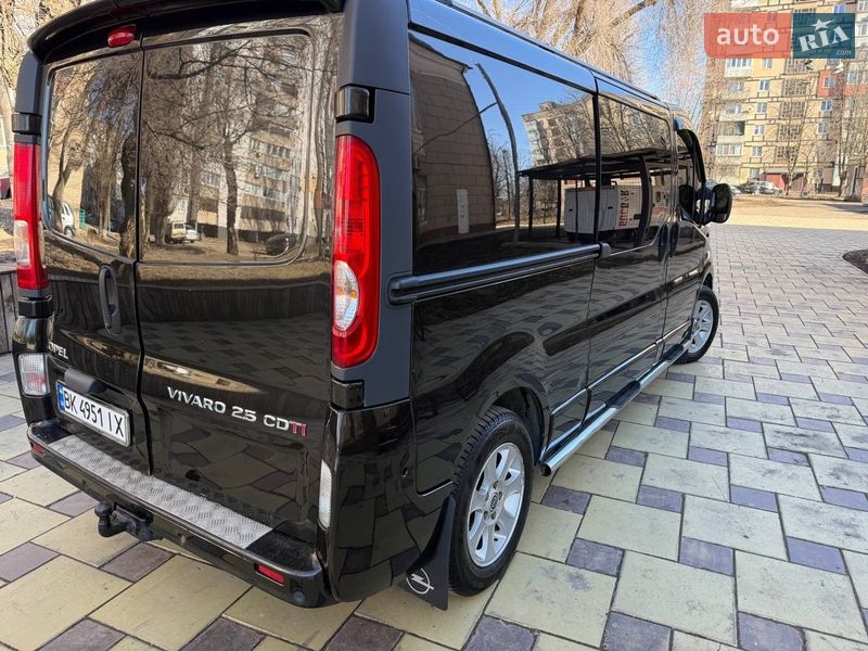 Минивэн Opel Vivaro 2008 в Кривом Роге