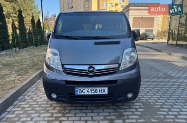 Минивэн Opel Vivaro 2014 в Новояворовске