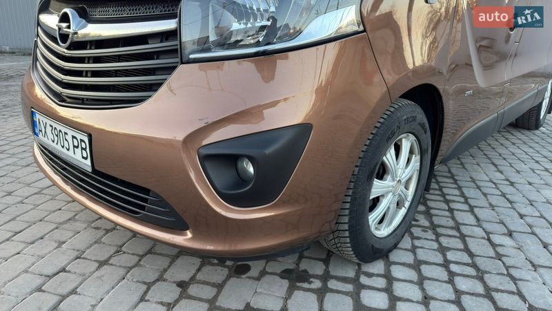 Минивэн Opel Vivaro 2015 в Кременчуге