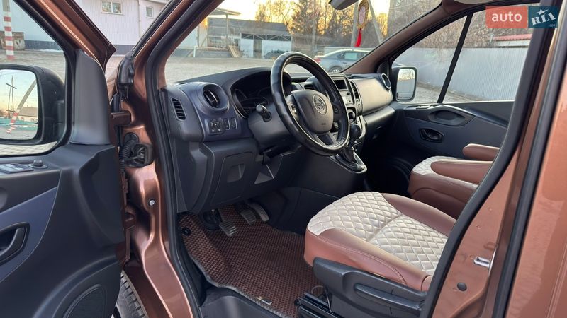 Минивэн Opel Vivaro 2015 в Кременчуге