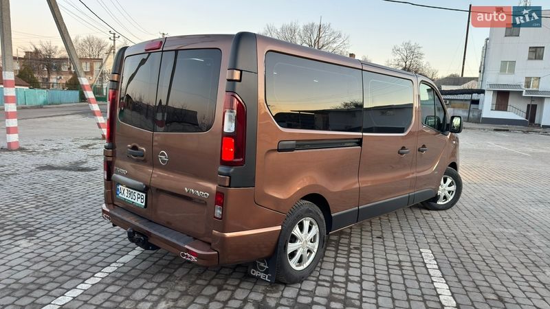 Минивэн Opel Vivaro 2015 в Кременчуге