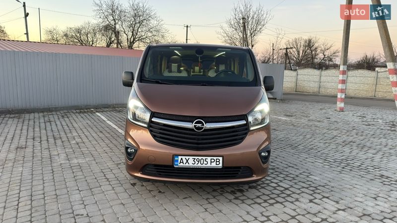 Минивэн Opel Vivaro 2015 в Кременчуге