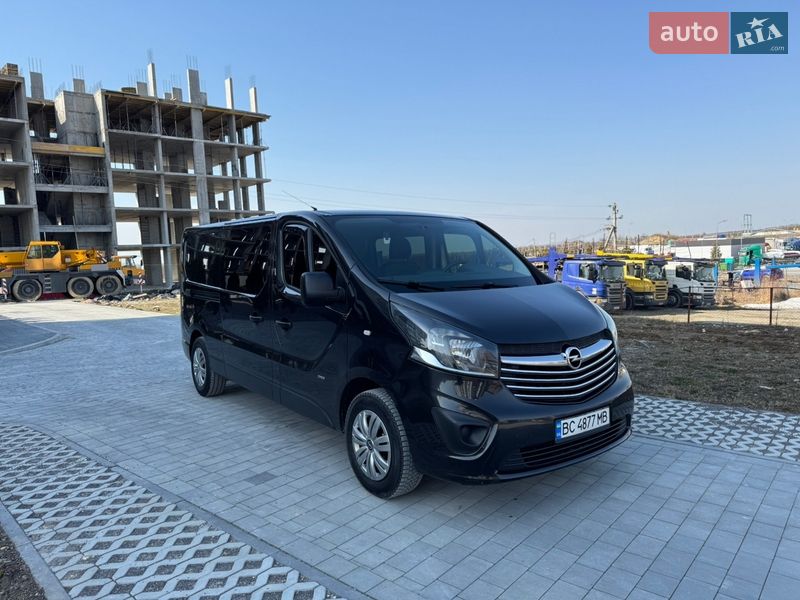 Минивэн Opel Vivaro 2016 в Львове