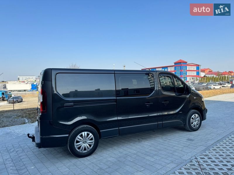 Минивэн Opel Vivaro 2016 в Львове