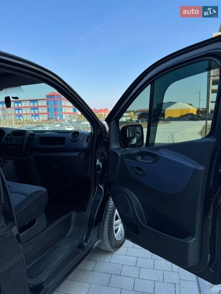 Минивэн Opel Vivaro 2016 в Львове