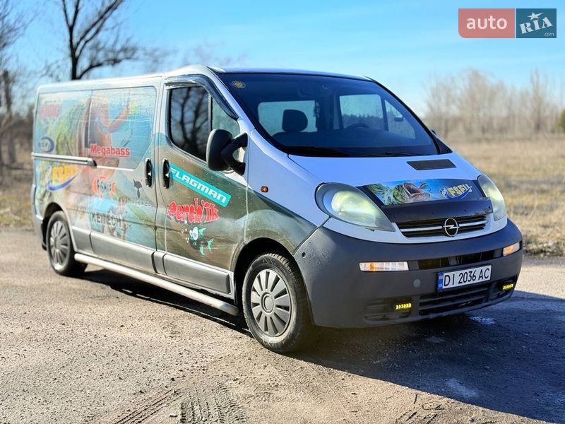 Мінівен Opel Vivaro 2005 в Павлограді