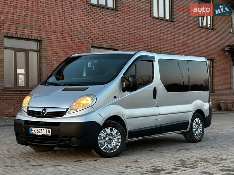 Минивэн Opel Vivaro 2007 в Теофиполе