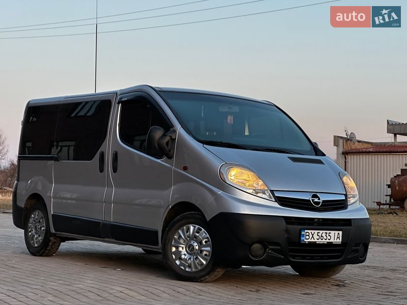 Минивэн Opel Vivaro 2007 в Теофиполе