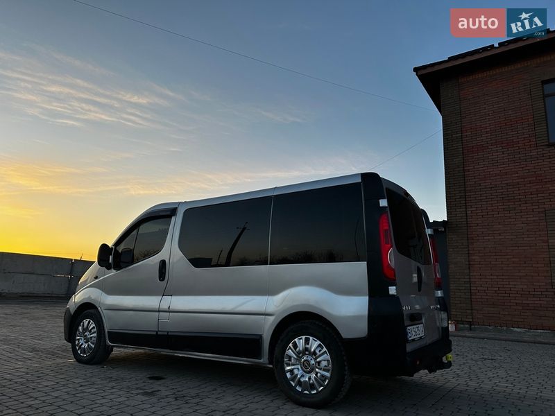 Минивэн Opel Vivaro 2007 в Теофиполе