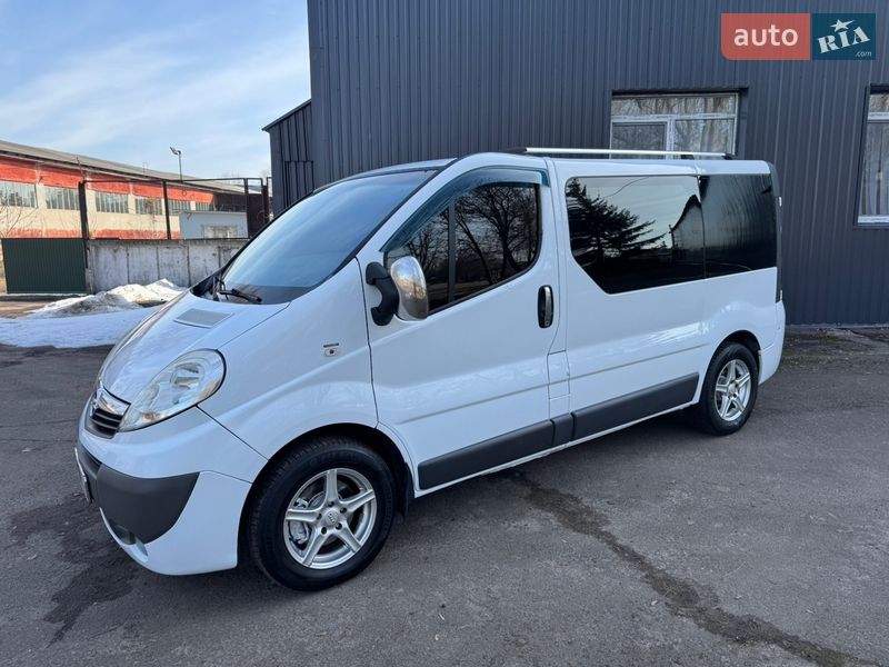 Мінівен Opel Vivaro 2008 в Чернігові
