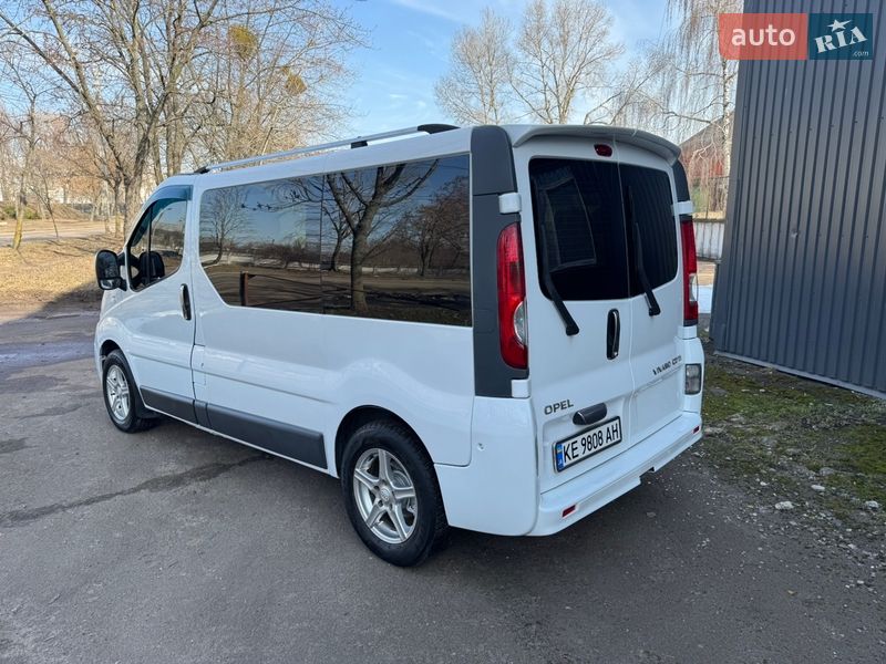 Мінівен Opel Vivaro 2008 в Чернігові