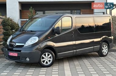 Мінівен Opel Vivaro 2011 в Стрию