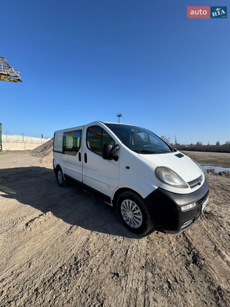 Вантажний фургон Opel Vivaro 2001 в Одесі
