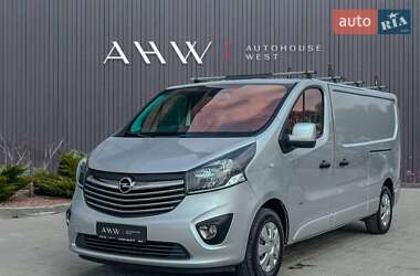 Грузовой фургон Opel Vivaro 2015 в Львове