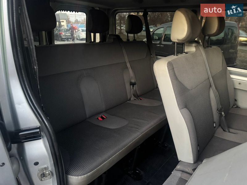 Минивэн Opel Vivaro 2011 в Луцке