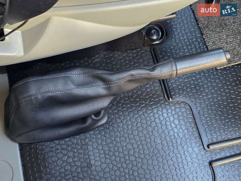 Минивэн Opel Vivaro 2011 в Тернополе