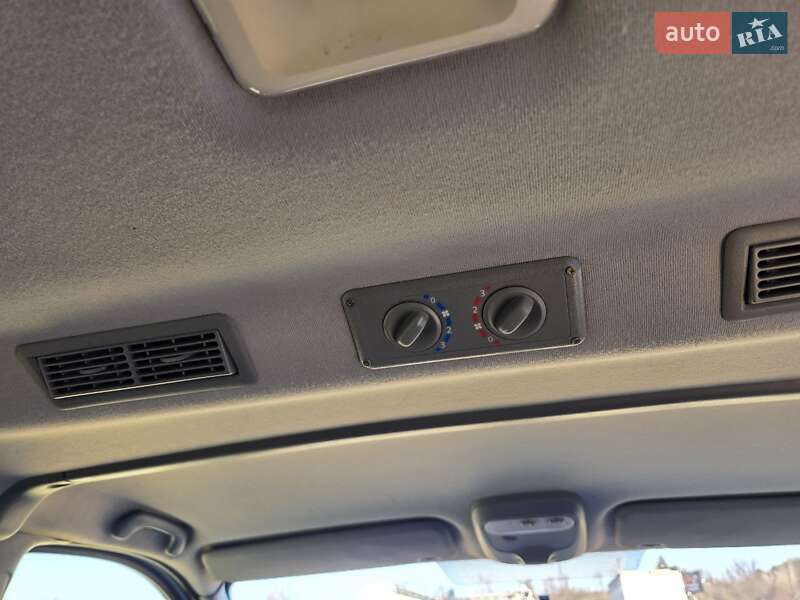 Минивэн Opel Vivaro 2011 в Тернополе