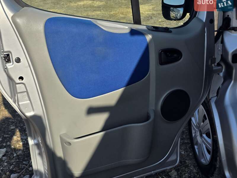 Минивэн Opel Vivaro 2011 в Тернополе