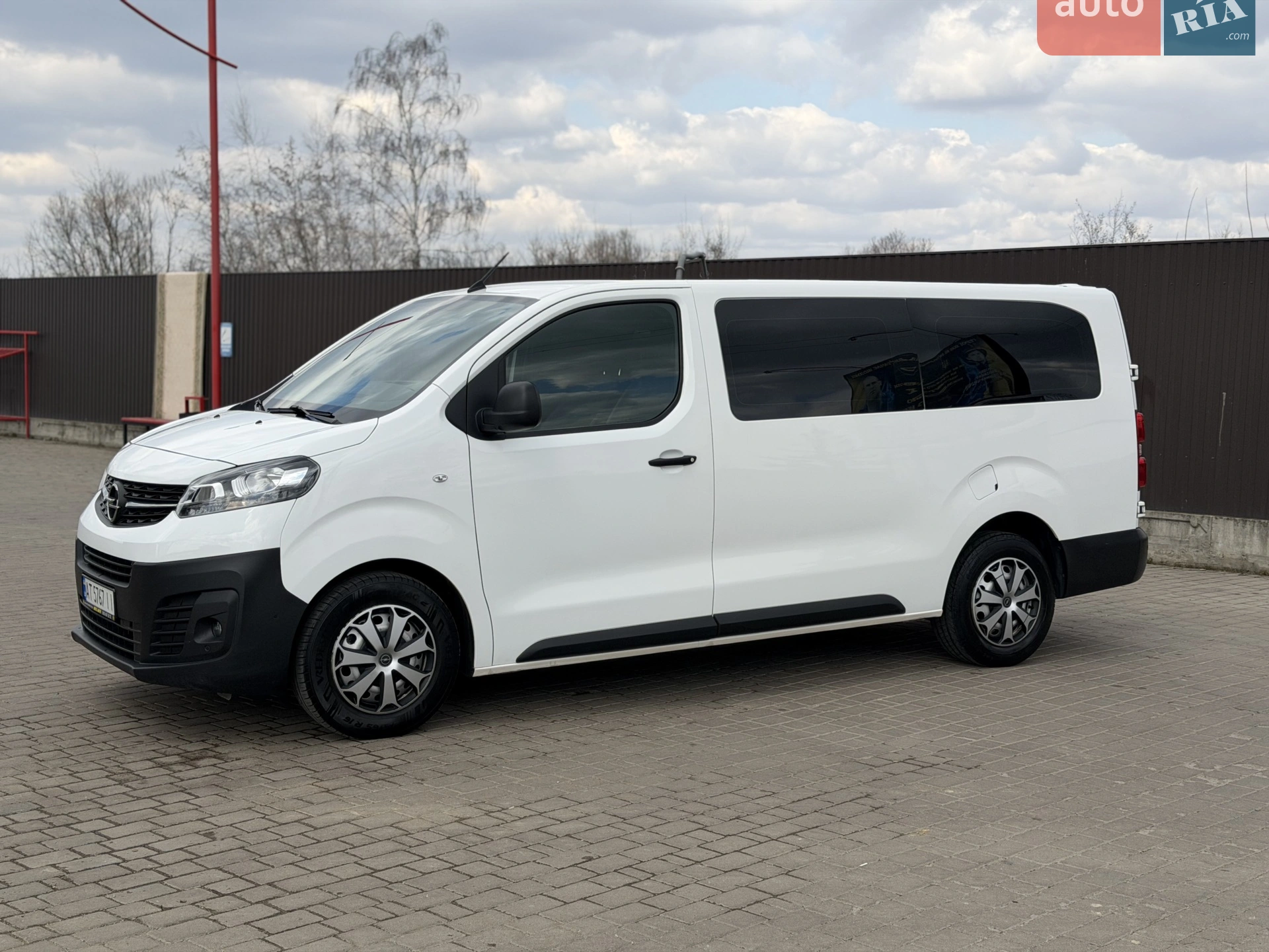 2021 Opel Vivaro - мініатюра 10