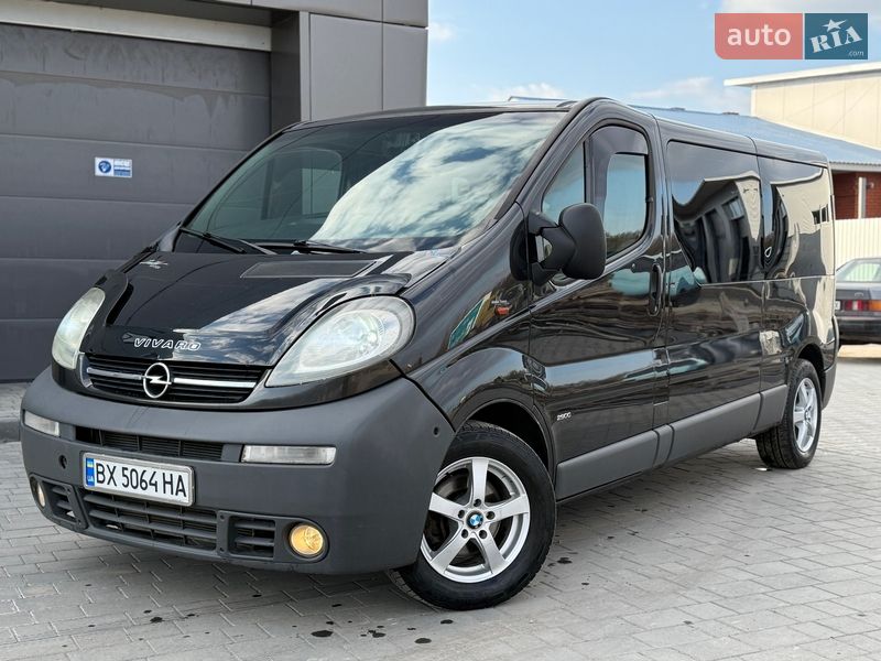 Минивэн Opel Vivaro 2004 в Хмельницком фото Минивэн Opel Vivaro 2004 в Хмельницком