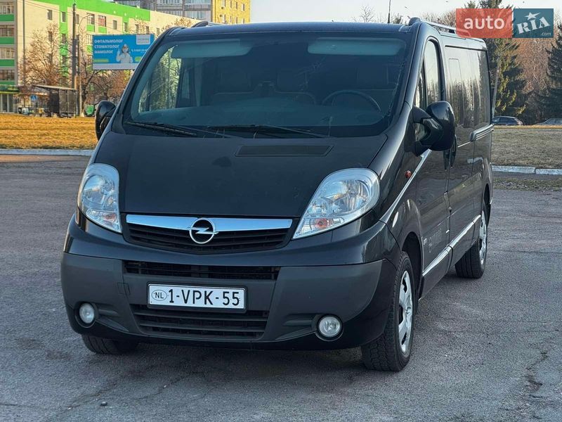 Мінівен Opel Vivaro 2013 в Рівному