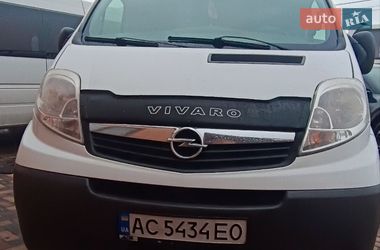 Мінівен Opel Vivaro 2012 в Луцьку