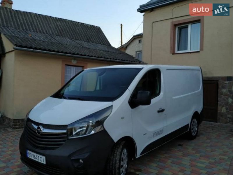 Opel Vivaro 2016