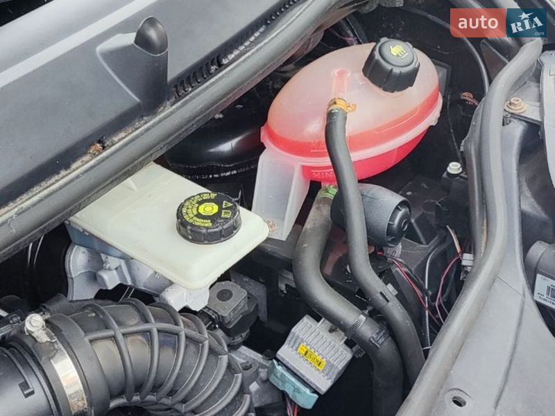 Вантажний фургон Opel Vivaro 2012 в Києві фото 12 Вантажний фургон Opel Vivaro 2012 в Києві