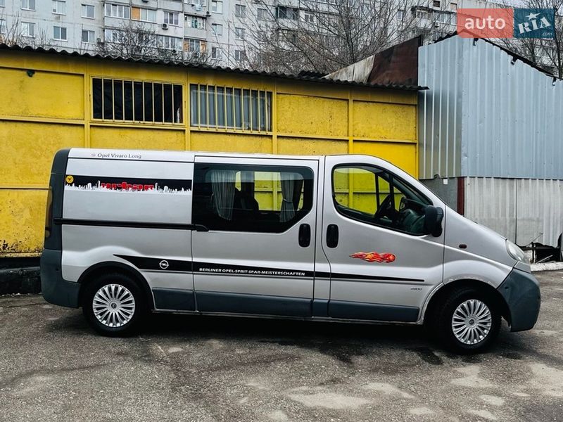 Мінівен Opel Vivaro 2005 в Харкові