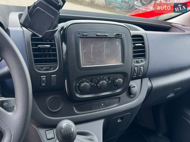 Грузопассажирский фургон Opel Vivaro 2017 в Коломые