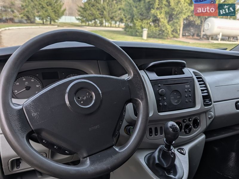 Минивэн Opel Vivaro 2006 в Бердичеве